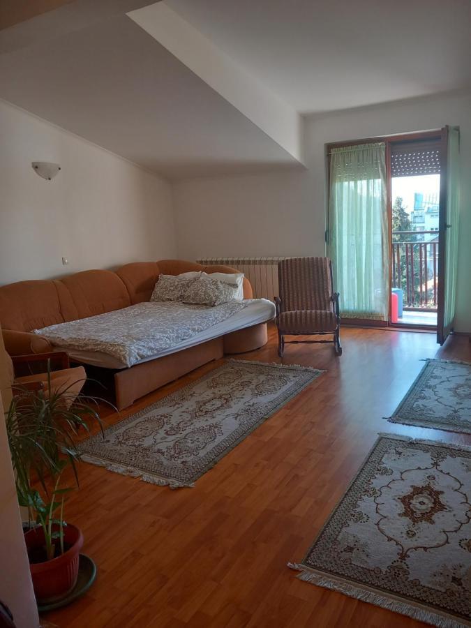 Cosy Rooftop Studio With Balcony Βελιγράδι Εξωτερικό φωτογραφία